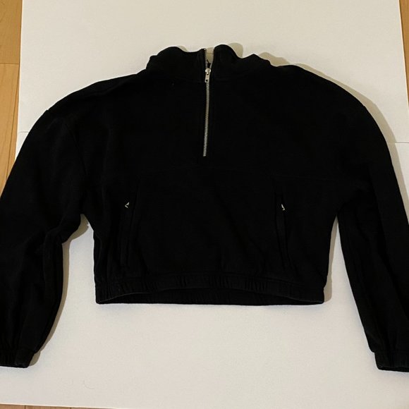 black sweater, garage, womens large - Picture 1 of 3